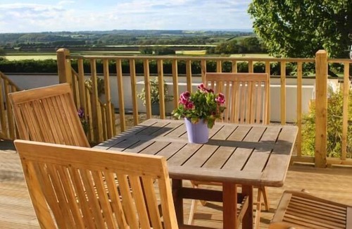 Burythorpe Cottage | DERWENT COTTAGE, family friendly, country holiday cottage in Malton