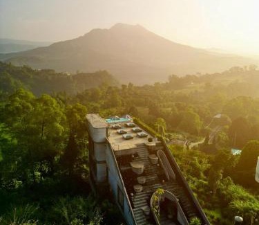 Kedisan Resort | Desa Oculus