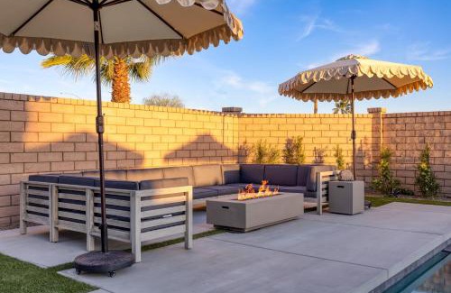 Coachella House | Desert Eden by AvantStay 6BR w Ensuite Backyard Oasis w Pool Hot Tub