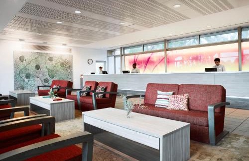 Yulara Hotel | Desert Gardens Hotel