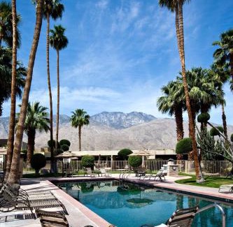 Araby Commons Resort | Desert Isle Resort