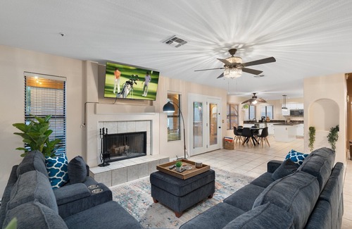 Central Scottsdale House | Desert Oasis - Sleeps 16+ Luxury Pool, Spa, Outdoor Games, Playset, & More