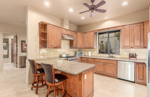 Central Scottsdale House | Desert Paradise - Batting Cage - Hot Tub