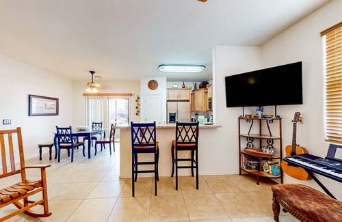 San Tan Valley House | Desert retreat with enclosed yard, instruments, alfresco dining, grill, & W/D