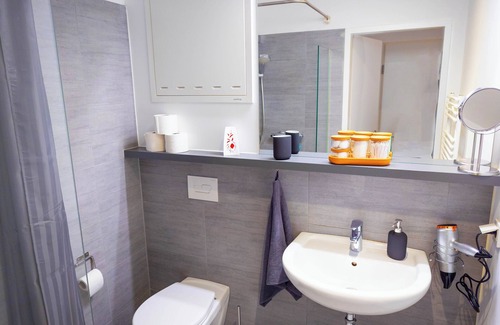 Gross Buchholz Apartment | Design apartment at Einkaufspark Nordost | Messe