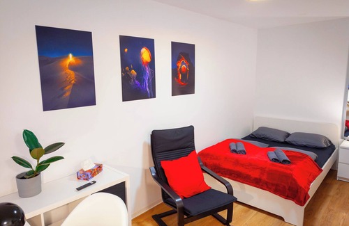 Gross Buchholz Apartment | Design apartment at Einkaufspark Nordost | Messe