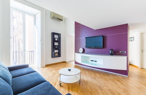 Montecalvario Apartment | Design Duplex at National Museum