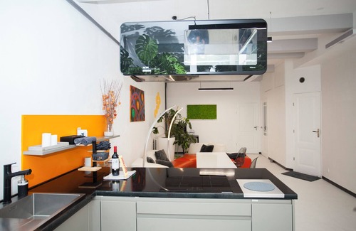 Boisotkade Apartment | Design Family Apartment in Leiden Center 6p & Baby