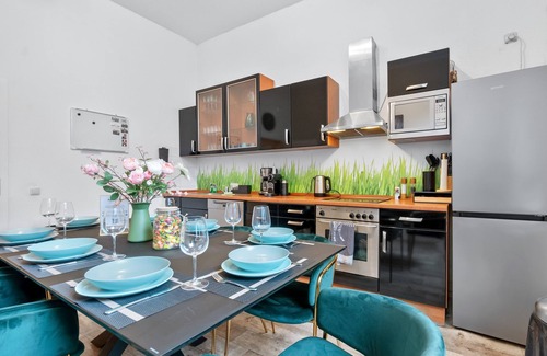 Ruhrort Apartment | Design loft, fully equipped, terrace, 2 min Duisburg central station