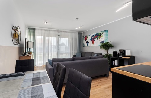 Schkeuditz Apartment | Design luxury, fully equipped, 30min Leipzig Hbf 8