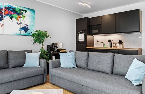 Schkeuditz Apartment | Design luxury, fully equipped, 30min Leipzig Hbf 8