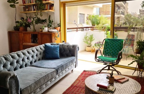 Jaffa Apartment | Designed, Spacious, Kids friendly/Jaffa + Balcony