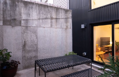 Brewerytown Apartment | Designer 2-Bed Loft in Art Museum Area w/Patio