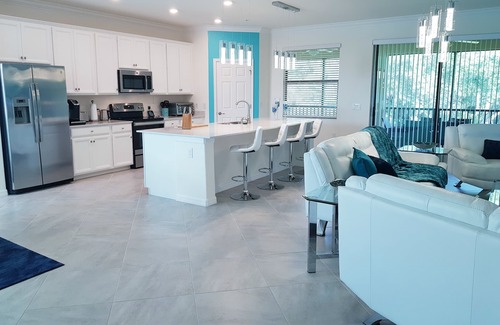 Gran Paradiso Condo | Designer Condo with all amenities in the elegant community Gran Paradiso Venice