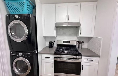Ontario House | Designer holiday house/near Ontario Airport