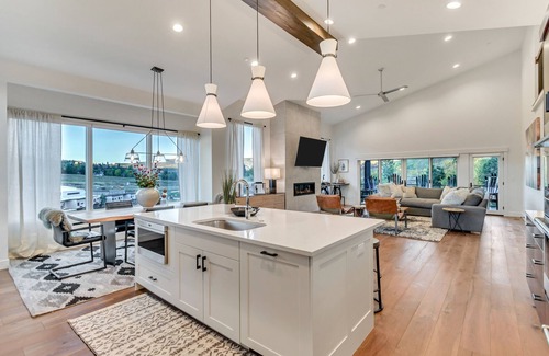 Summit Park House | Designer Park City Mountain Home - Woodward Slopes - Hot Tub - Putting Green