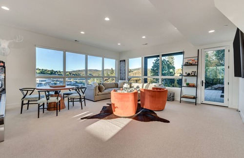 Summit Park House | Designer Park City Mountain Home - Woodward Slopes - Hot Tub - Putting Green