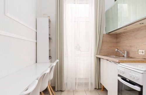 Funfhaus Apartment | Designer Spacious Apart Near Schönbrunn