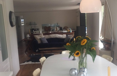 Municipality of Weesp Boat Rental | Designers houseboat in Amsterdam Gardens