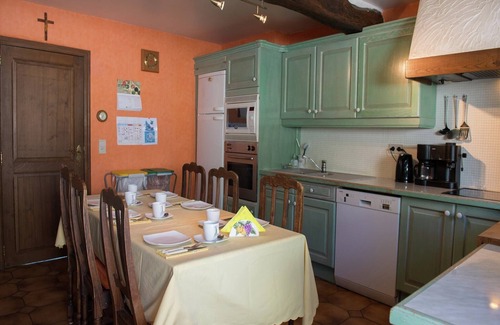 La Reid House | Desnié Farmhouse with Pool