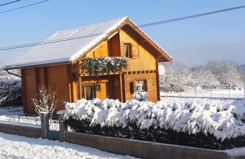 Saint-Michel-sur-Meurthe Ski Chalet | Detached chalet completely enclosed at the foot of the forest in a quiet hamlet