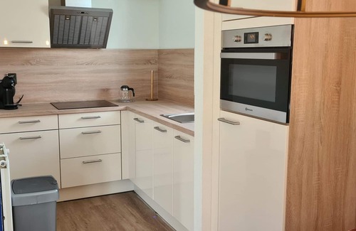 Ewijk House | Detached 6-person bungalow with lake views directly on the swimming lake