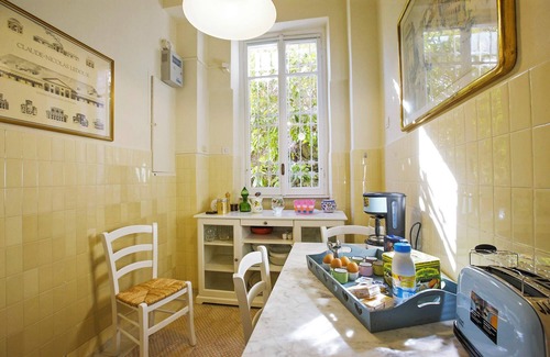 Premeno House | Detached 6½-room house with garden and beautiful lake view
