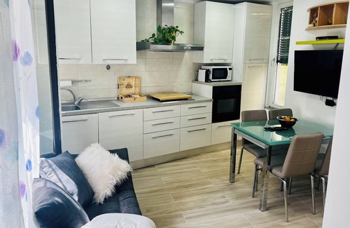 Porto Ceresio Apartment | Detached apartment, one step away from the lake, in the historic center of Porto