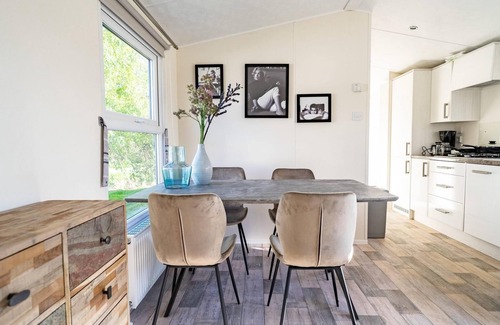 Linden House | Detached chalet with two bedrooms and one bathroom