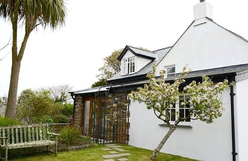 Kilkhampton Cottage | Detached Character Cottage, Family Friendly With Play Facilities Outside.