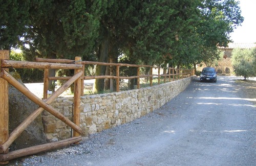 Guardistallo House | detached Cottage with garden and breathtaking view to the seaside and Tuscan hil