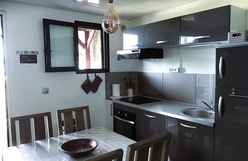 Les Avirons Apartment | detached cottage with sea views and private terraces comfort.