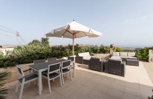 Bahar ic-Caghaq Villa | Detached Family-friendly Villa/Bungalow with Pool and OPEN SEA VIEWS