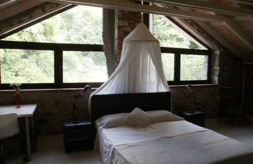 Stavroupolis House | DETACHED FULL FURNISHED STONE BUILD NEAR R.R STATION AND RIVER NESTOS