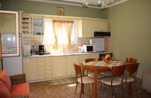 Agios Matthaios House | Detached holiday home at the sea with garden, Wifi | Skidi, Corfu