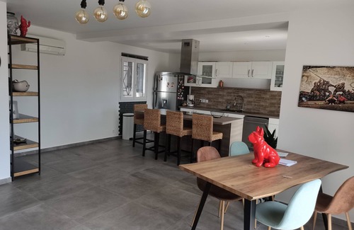 Puget-sur-Argens House | Detached house sleeps 4/5