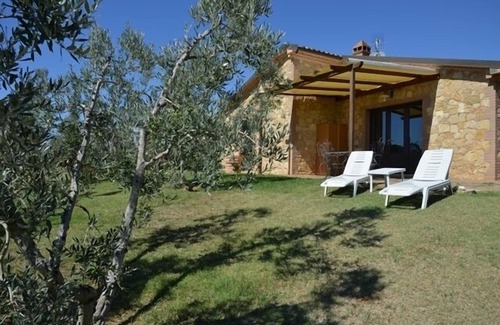 Casale Marittimo Villa | Detached house, stone, 6 pax, garden, wonderful sea view
