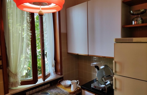 Podenzano Villa | Detached house surrounded by its own green space - Host Betty & Mauro