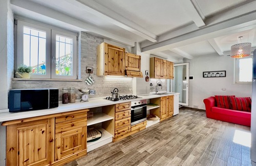 Montegranaro House | Detached house with private pool, privacy and relaxation 10 minutes from the sea
