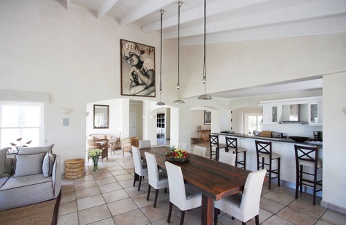 Plettenberg Bay House | Detached house with sea view, huge garden, pool + own gym