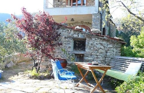 Monta D'aquila House | Detached rustico in Liguria, far-reaching views of unspoiled nature, olive groves