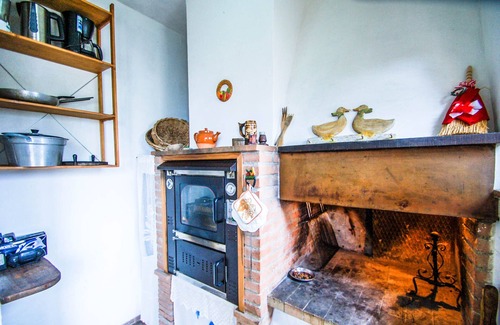 Portaria Villa | Detached villa with private pool 20 kms from Todi & Spoleto. Quiet area