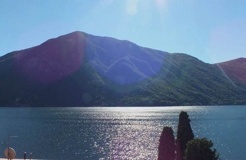 Albogasio House | Detached village house with garden and views of the lake and mountains. Near the lake
