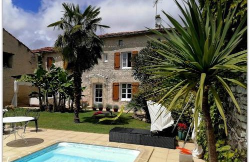 Tourriers House | Deux Chambres d'Hôtes dans charmante longère Charentaise
