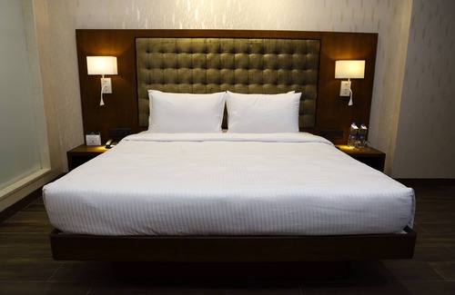 Daman Hotel | Devka Beach Resort
