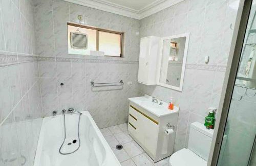 Raglan Villa | Dhanda Farm Bathurst
