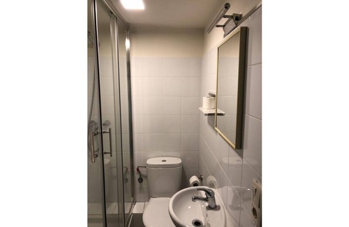 Puigcerda Bed & Breakfast | Di Verena - Two people (single beds) and private bathroom nr 28