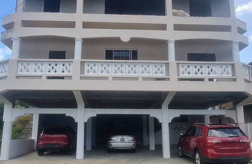 Mt. Pleasant Apartment | Diamond Cut Villa & Suites