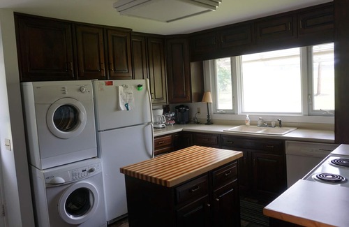 Keuka Park House | DIAMOND INN THE BLUFF with hot tub