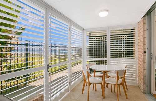 Tugun Apartment | Diamond Place 1 - Absolute Beachfront